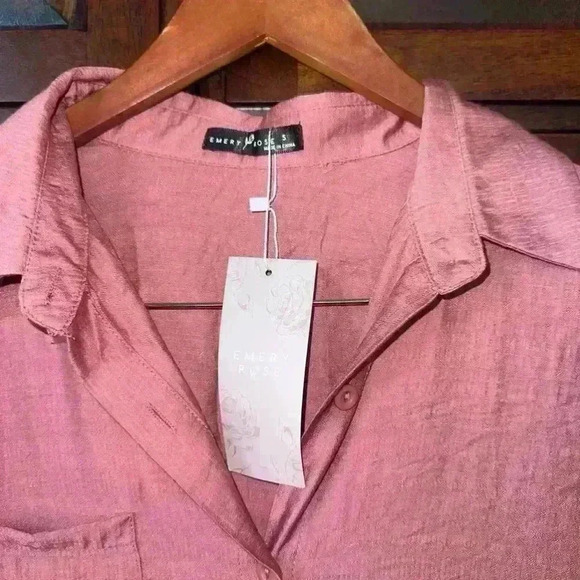 NWT! Emery Rose Blouse Shirt for Woman. Size S, Salmon color - Picture 3 of 7